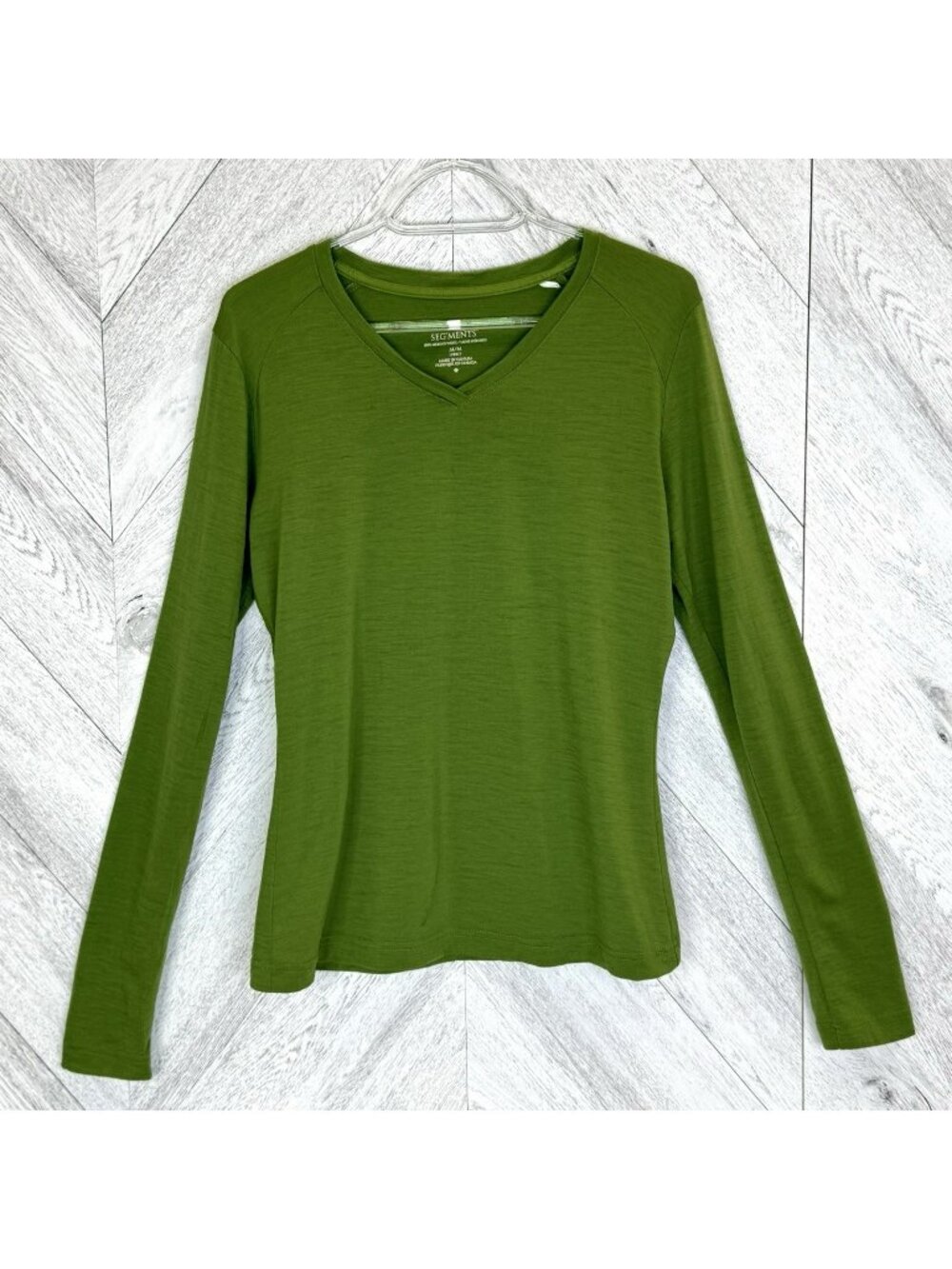 Seg'ments 100% Merino Wool Base Layer Long Sleeve V Neck Tee Shirt Womens Medium